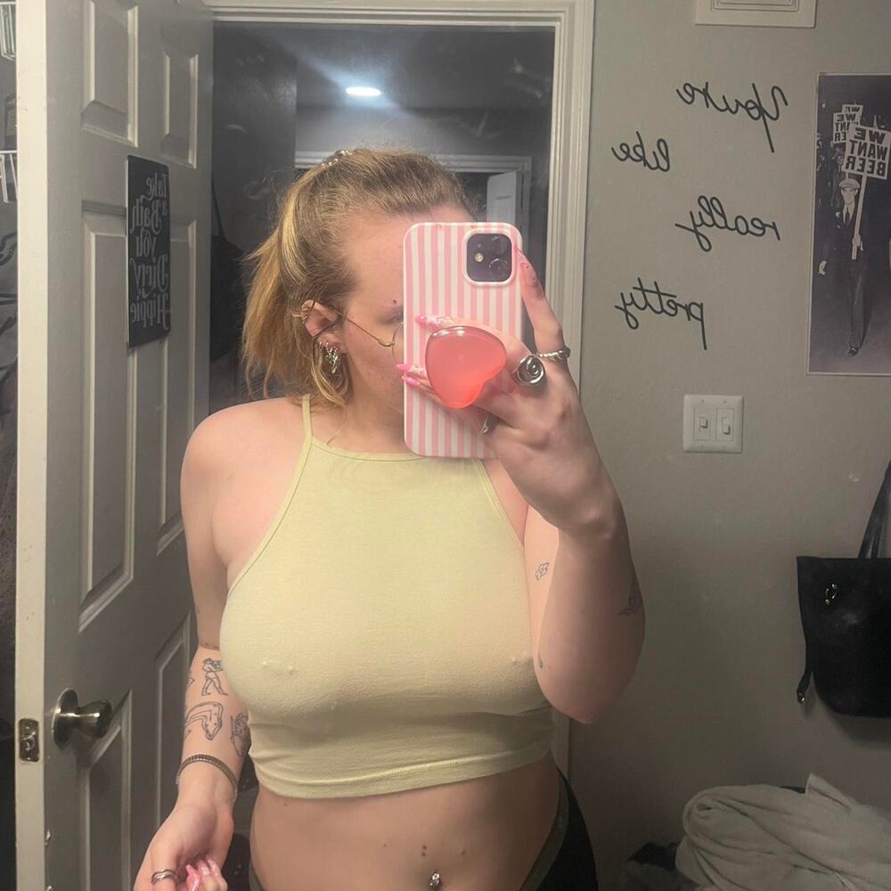 Light yellow american apparel crop